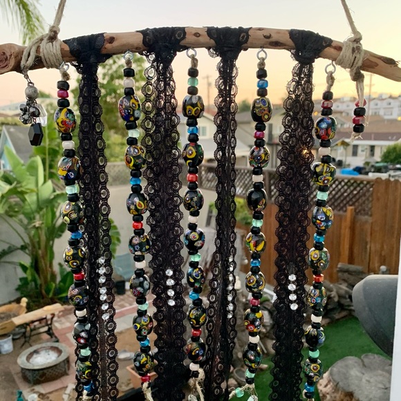 Driftwood Wind Chime Lace, Black Porcelain & Vintage Italian Chandelier Crystals - Picture 12 of 17